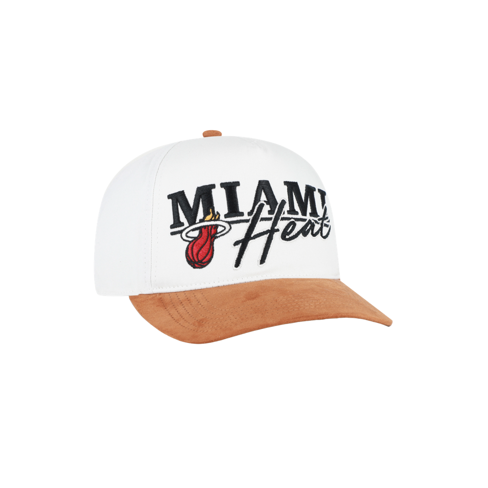 The ’47 Brand Miami HEAT Scribble Line Snapback by ’47 Brand is a white snapback cap made from a soft cotton and polyester blend, showcasing the Miami Heat name and flaming basketball logo on the front, with an ivory panel and a fashionable brown suede brim.