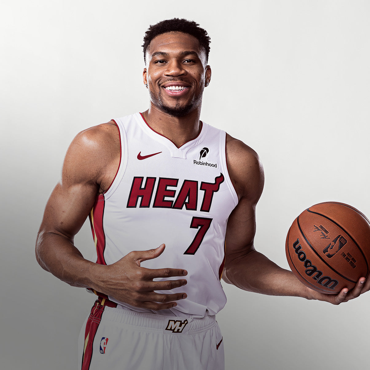 GIANNIS COLLECTION