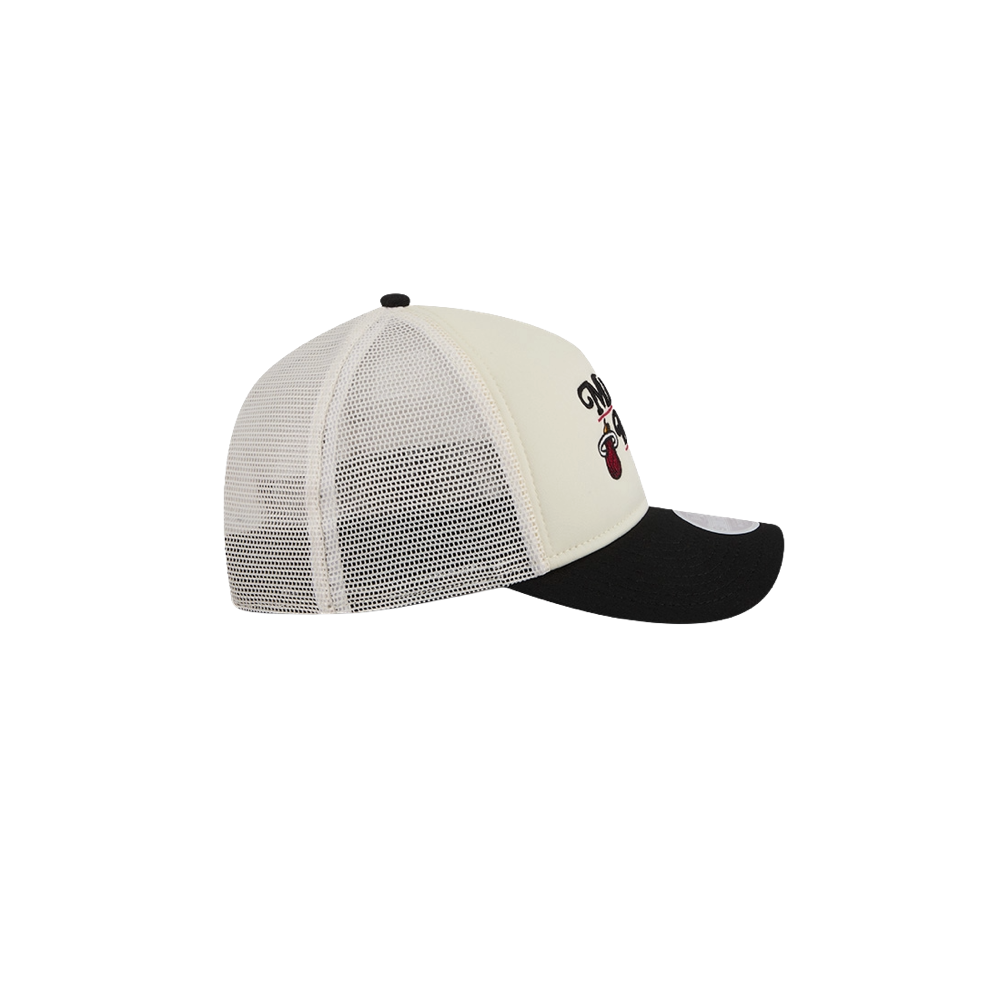 The New Era Miami HEAT Retro A-Frame Snapback features a white and black design, mesh back, solid front panel with partial embroidered text and small graphic, adding sporty style to any outfit.