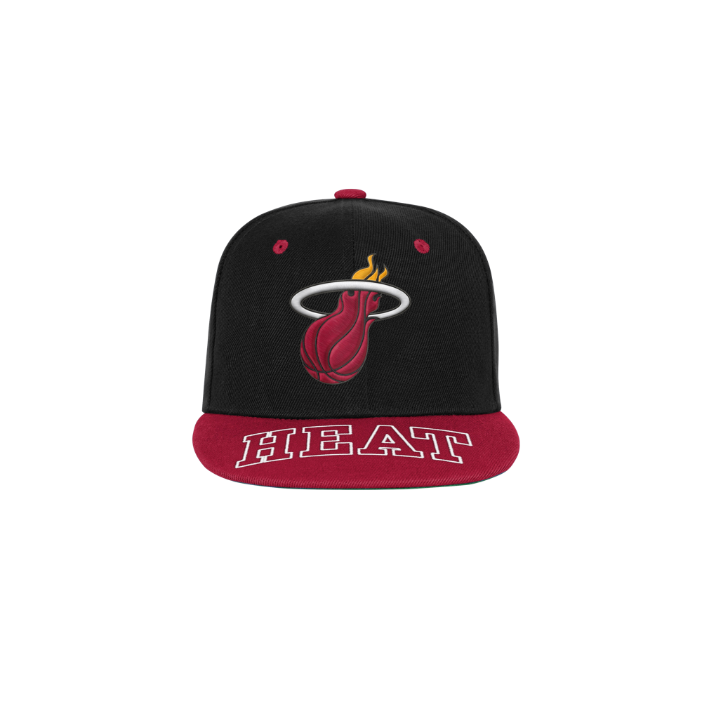 The Outerstuff Miami HEAT Wordmark Brim Youth Snapback is a black and red polyester hat featuring the team's logo on the front and 