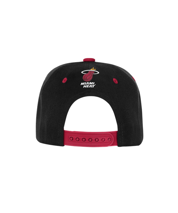 The Outerstuff Miami HEAT Wordmark Brim Youth Snapback is a black and red polyester hat featuring the team's logo on the front and 