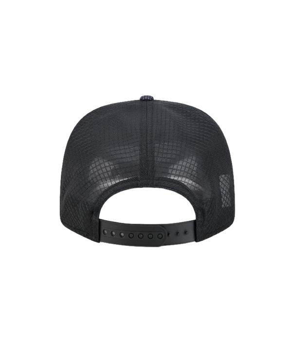 The New Era Miami HEAT Tonal Camo Snapback is a dark camo-patterned polyester hat, featuring the Miami Heat team logo on the front and displayed against a plain white background.