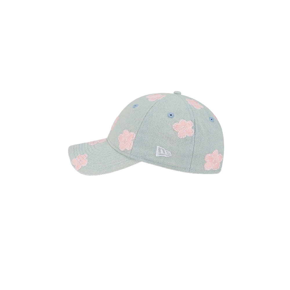 Denim blue youth dad hat with pink floral print and white Miami HEAT logo embroidery. - New Era Miami HEAT Floral Youth Dad Hat