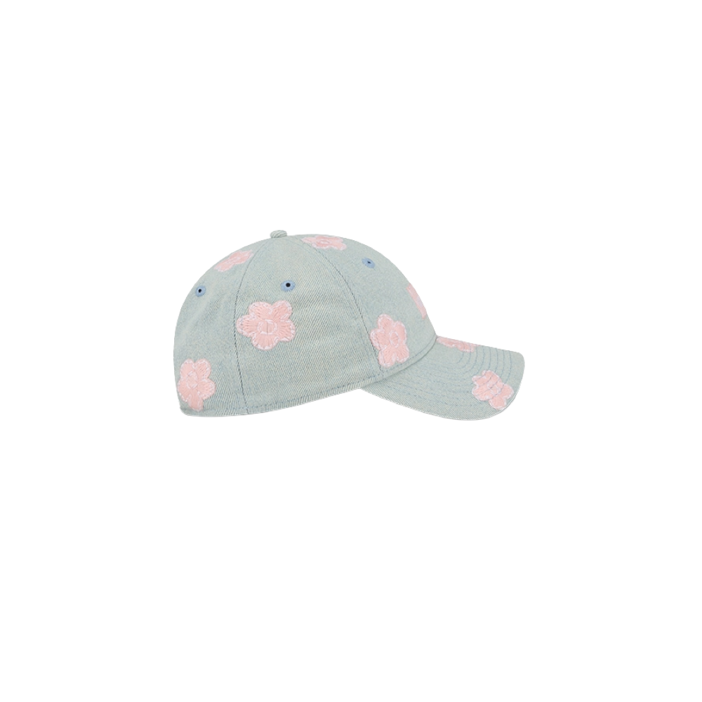 Denim youth dad hat with pink floral print and Miami HEAT logo embroidery. - New Era Miami HEAT Floral Youth Dad Hat