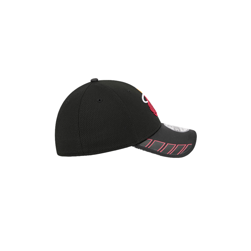Black New Era Miami HEAT Hit Flex Fit hat with red details and curved brim. - New Era Miami HEAT Hit Flex Fit Hat