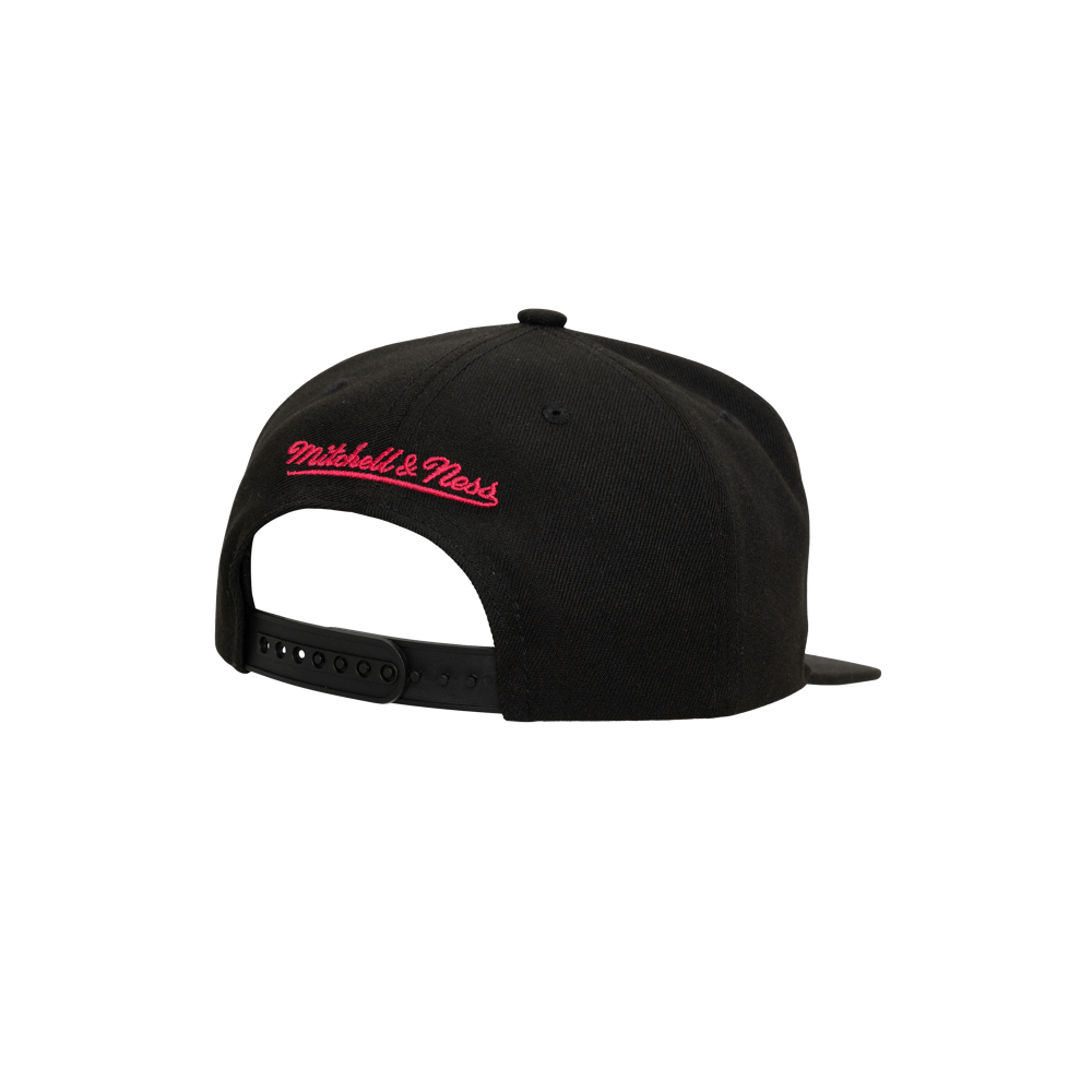 The Mitchell & Ness Miami HEAT '96 All-Star Snapback is a black polyester hat with red Mitchell & Ness embroidery above the adjustable strap. One size fits most; spot clean only for best care.