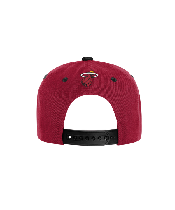 The Outerstuff Miami HEAT Red Script Youth Snapback features the Miami Heat logo and 