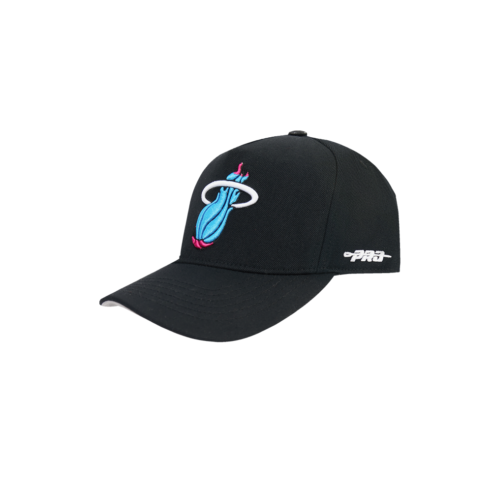 The Pro Standard Miami HEAT Original Vice Nights Snapback is a black wool-acrylic hat with a leather button, blue and pink flaming basketball logo on front, white “Pro” branding on the side, and shown on a plain white background. One size fits most.