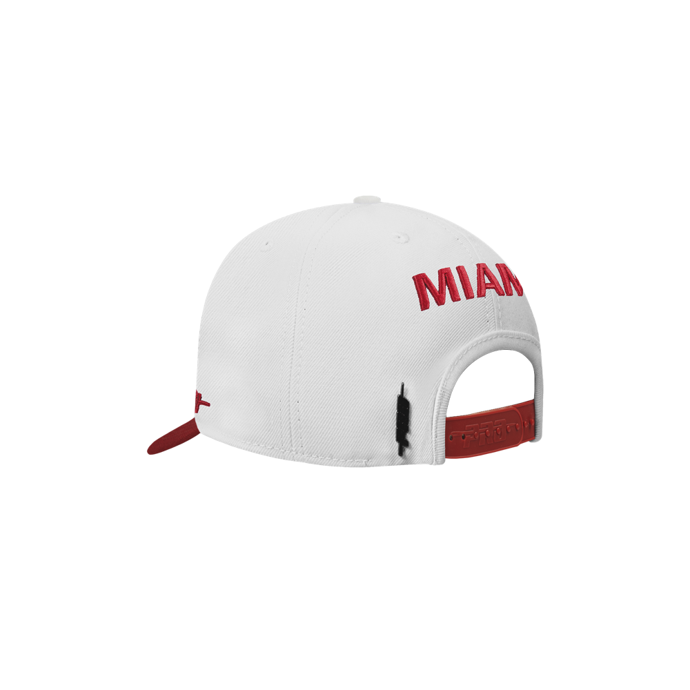 Pro Snapbacks Pro Standard Miami HEAT Pinch Snapback Miami HEAT Hats