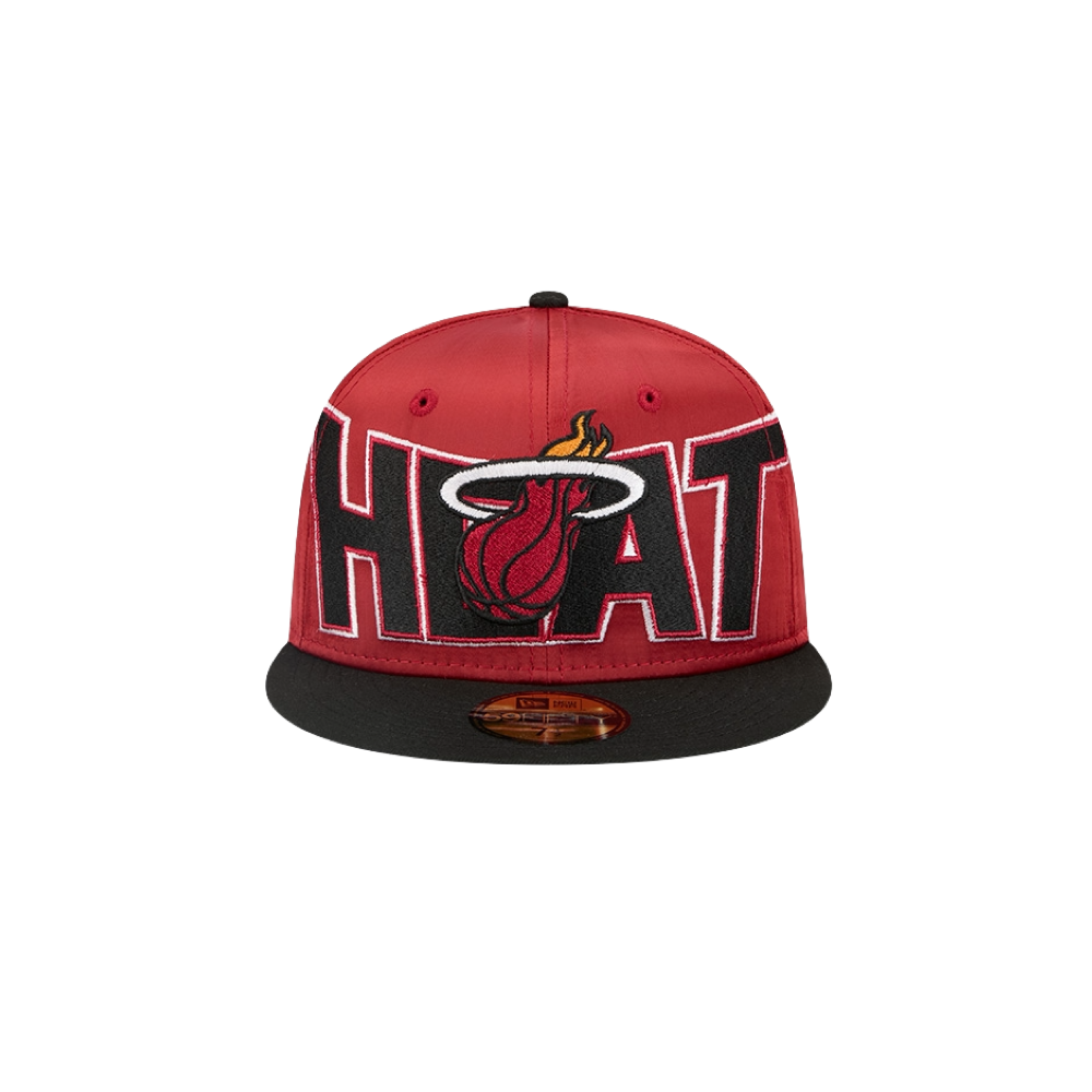 The New Era Miami HEAT Red Satin Fitted Hat features bold HEAT lettering and the flaming basketball logo on the front, a comfortable spandex visor, and an easy-to-clean polyester design.
