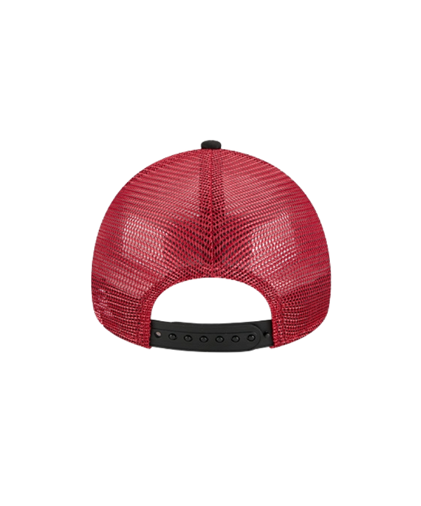 Miami HEAT youth trucker snapback with white front, red mesh back, and black curved brim. - New Era Miami HEAT Streak Youth Trucker Snapback