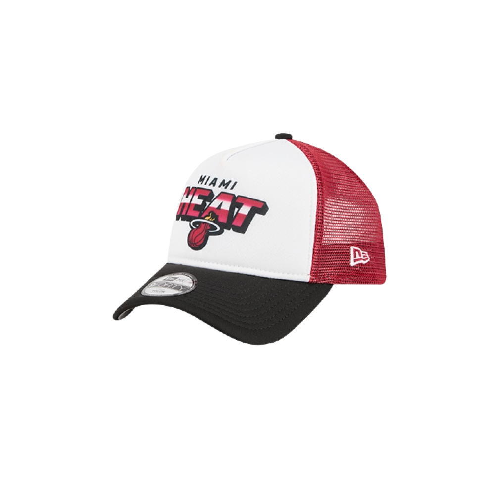 Miami HEAT youth trucker snapback cap with white front, red mesh back, black curved brim, and team logo embroidery. - New Era Miami HEAT Streak Youth Trucker Snapback