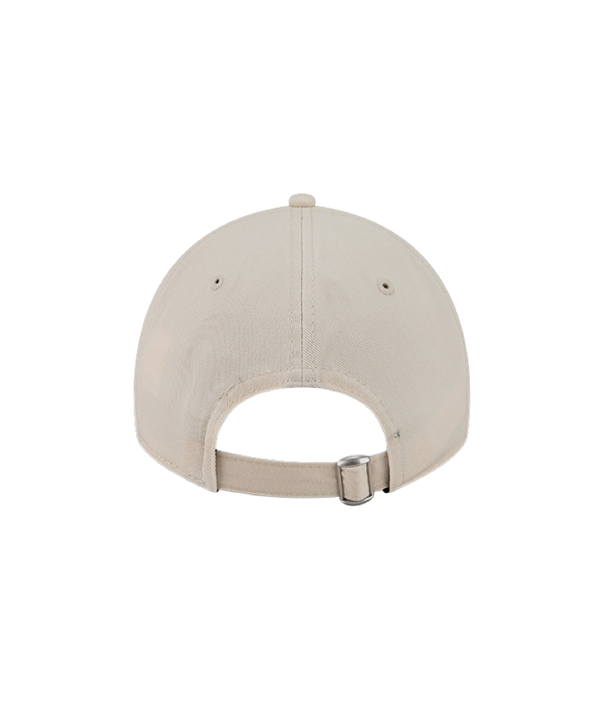 The New Era Miami HEAT Micro Logo Dad Hat is a beige cotton cap with the team logo embroidered on the front and a New Era sticker on the curved brim. Shown on a white background. One size fits most; spot clean for best results.