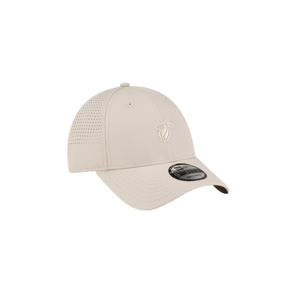 Beige polyester Court Culture x New Era Oolite Snapback featuring a flame logo embroidered on the front and perforated side panels for a one-size-fits-most fit.