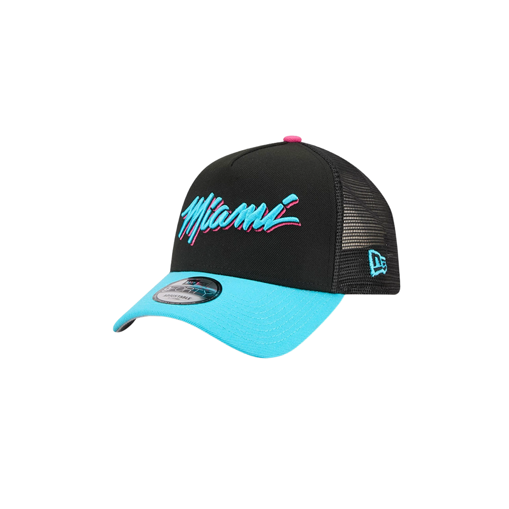The New Era Miami HEAT Original Vice Nights Trucker Snapback features a black mesh body, bright turquoise brim, pink and blue 